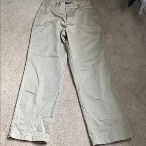 Men’s Izod Flat front khakis size 29X30